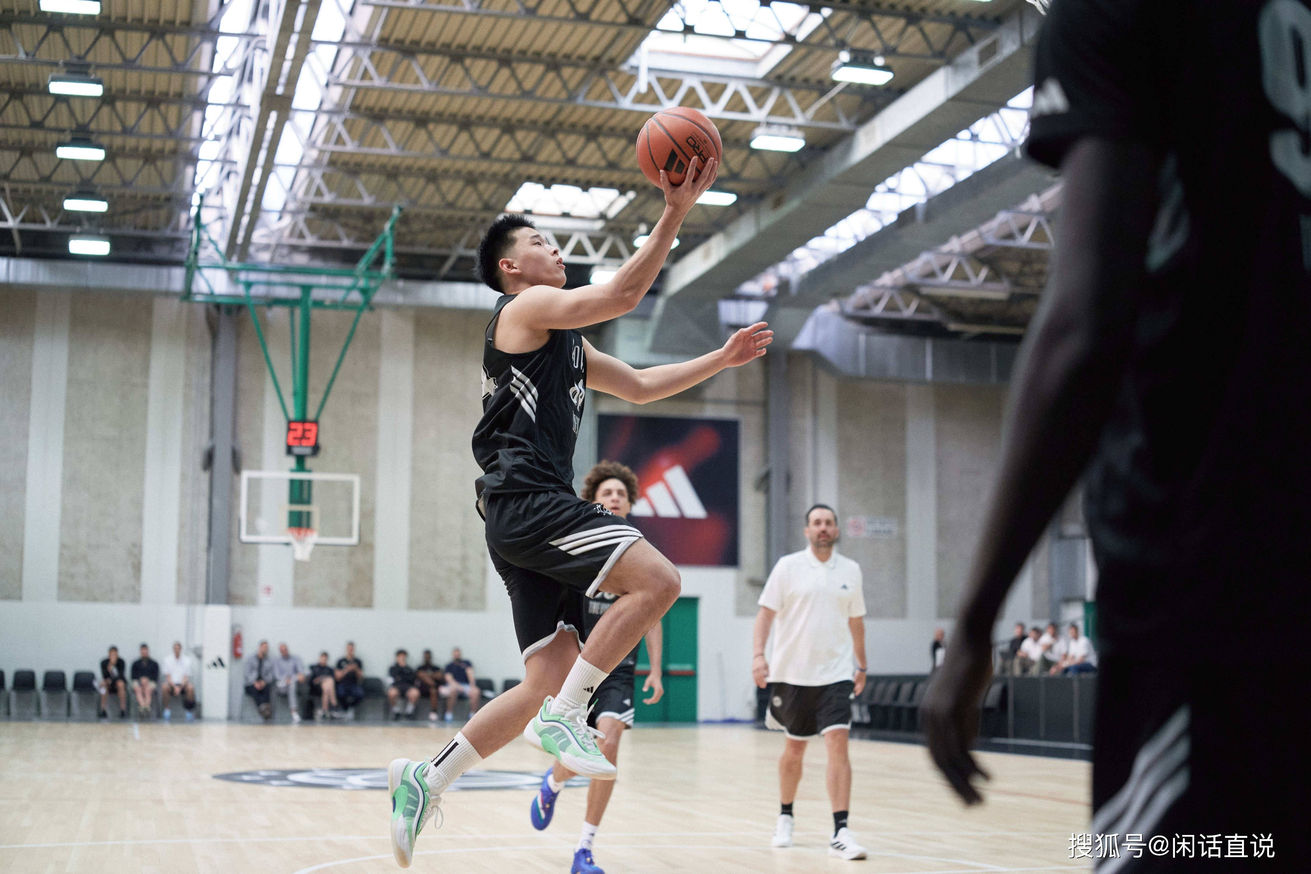 转会期体能课后，新疆广汇外线爆发备战法国杯，底气十足，训练强度明显提升(新疆广汇篮球俱乐部有限公司收入)