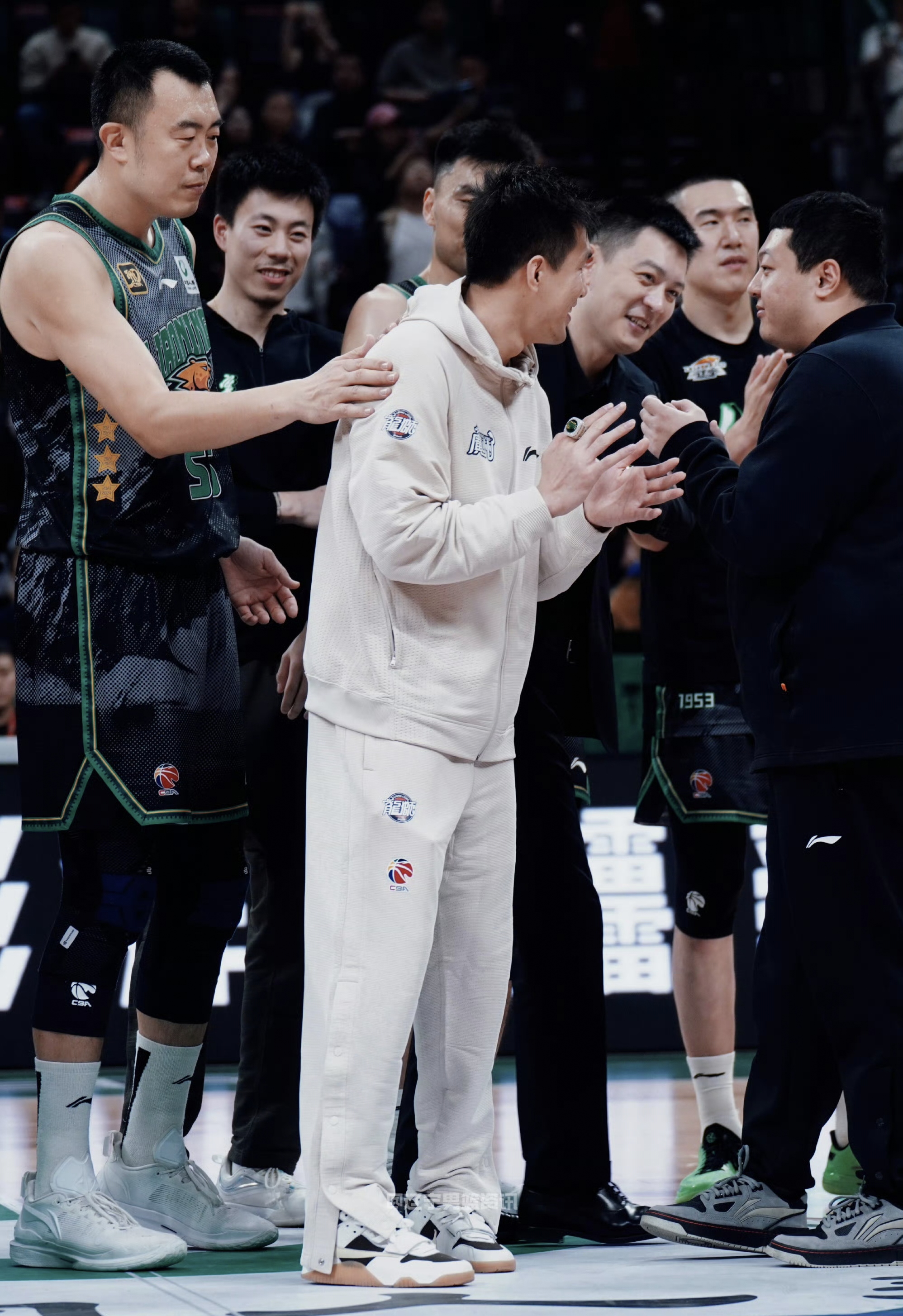 欧篮联赛程吃紧；辽宁本钢清晨更衣室发声；态度坚定；球队文化再被提及的简单介绍