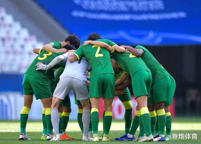 包含里程碑夜波尔图主帅复盘，亚冠赛前刷纪录，压力陡增，轮换策略成焦点的词条